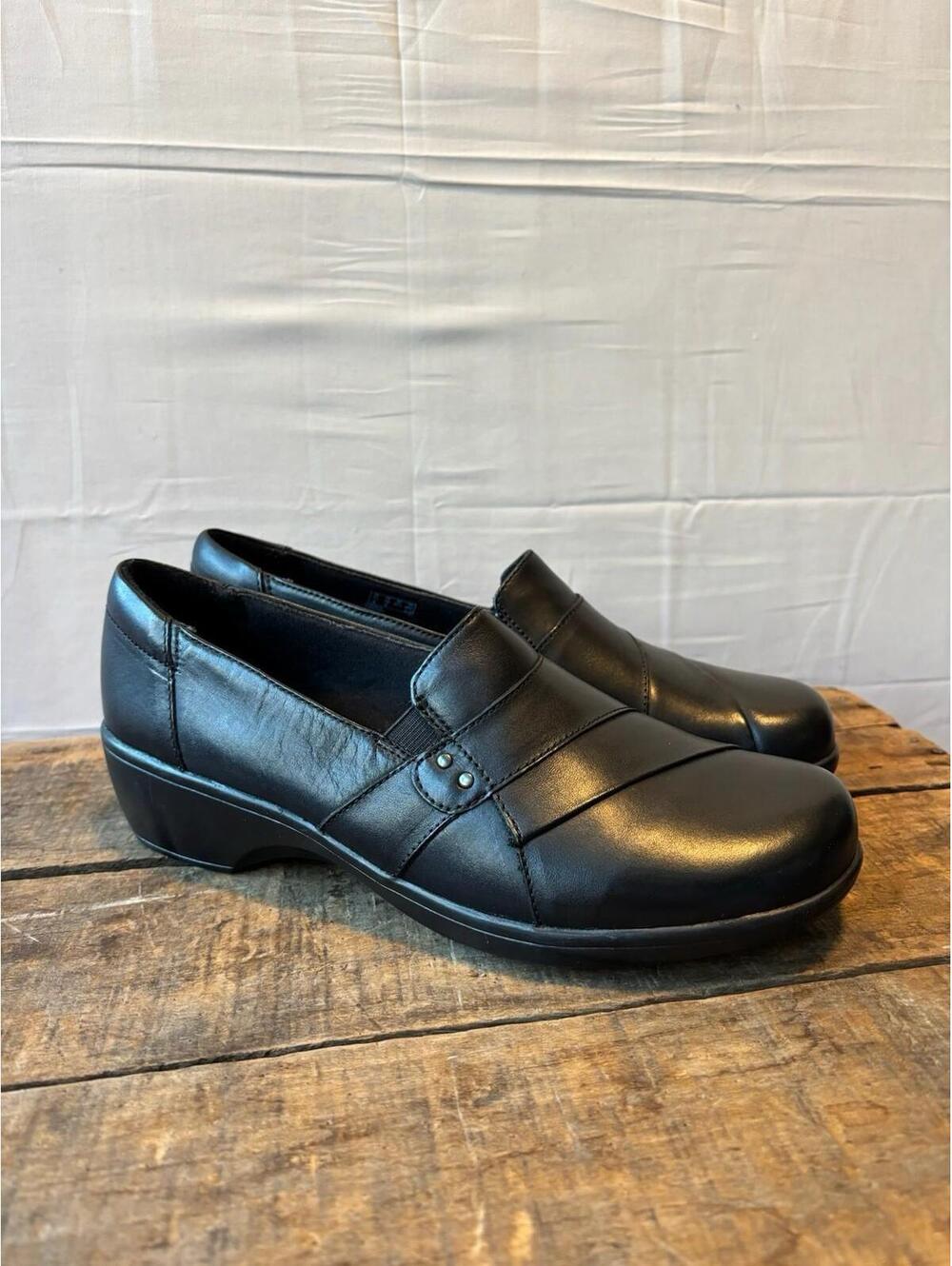 NEW Clarks Womens Black Leather Comfort Slip-On Loafer Low Wedge Wide Width 10W
